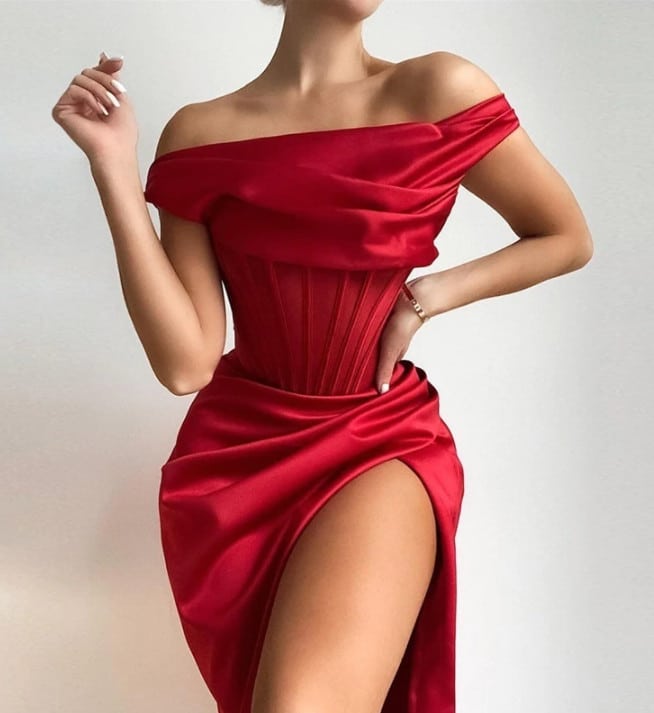 Vestido rojo largo abertura a lado tipo corset hombros caidos para fiesta ropa mayorista fabricantes RopaMayoreo.mx